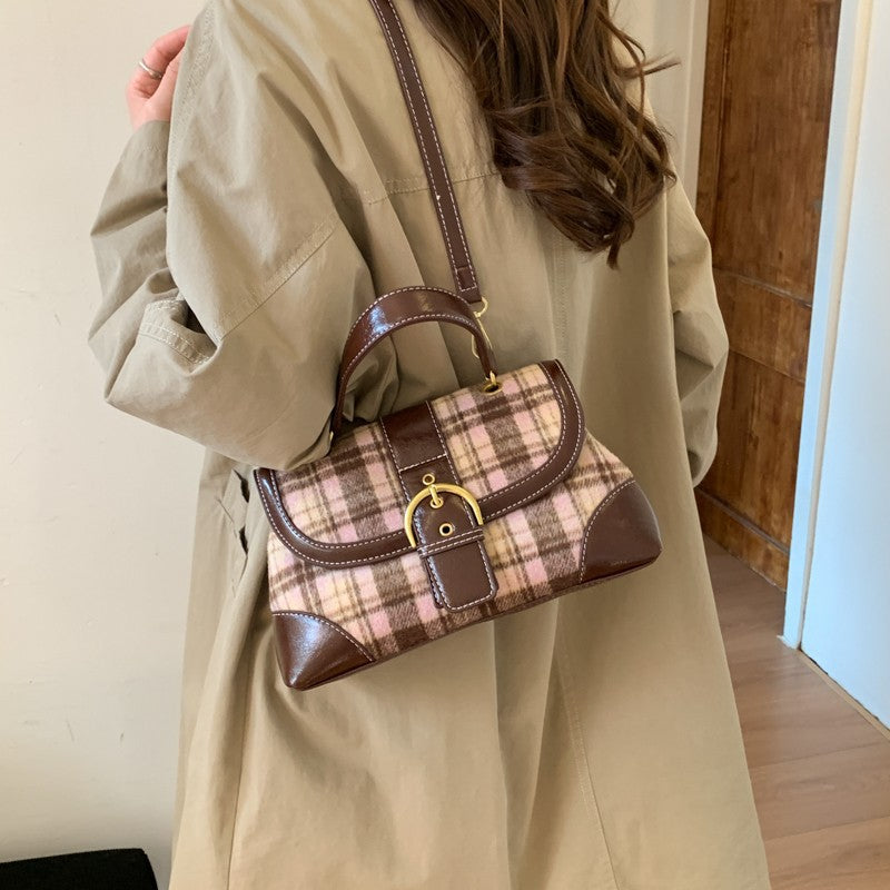 Refined - Fashionable And Versatile Shoulder Bag