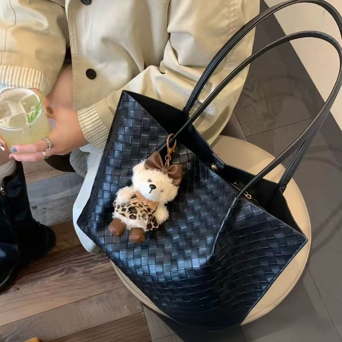 Handheld Versatile Tote Bag