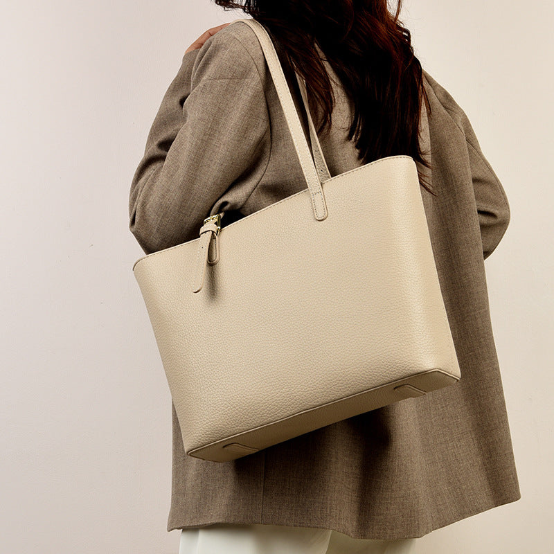 Casual And Versatile Commuter Shoulder Bag