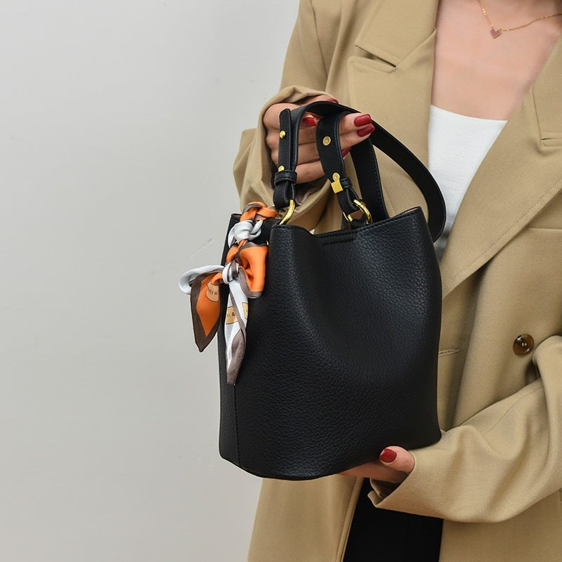 Voila - High-End Commuter Tote Bag