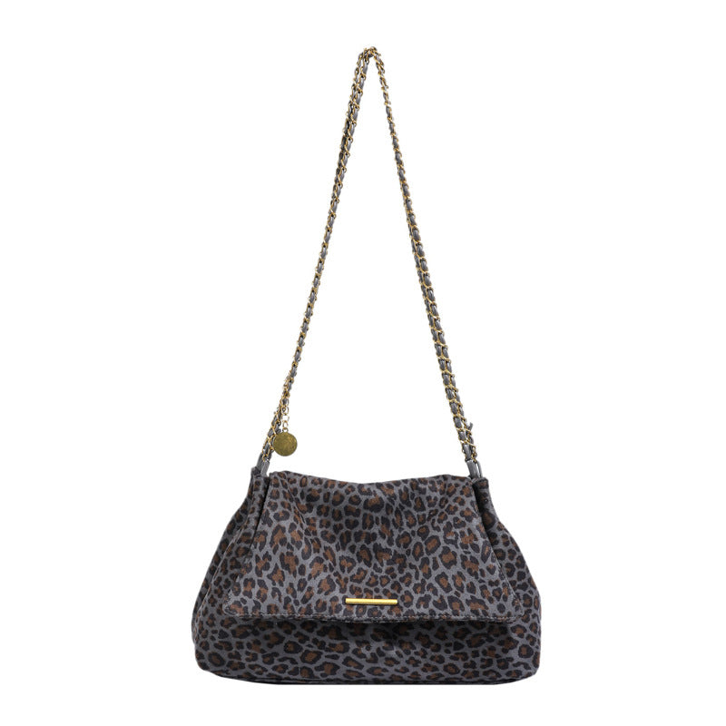 Sleek, Versatile Leopard-print Shoulder Bag