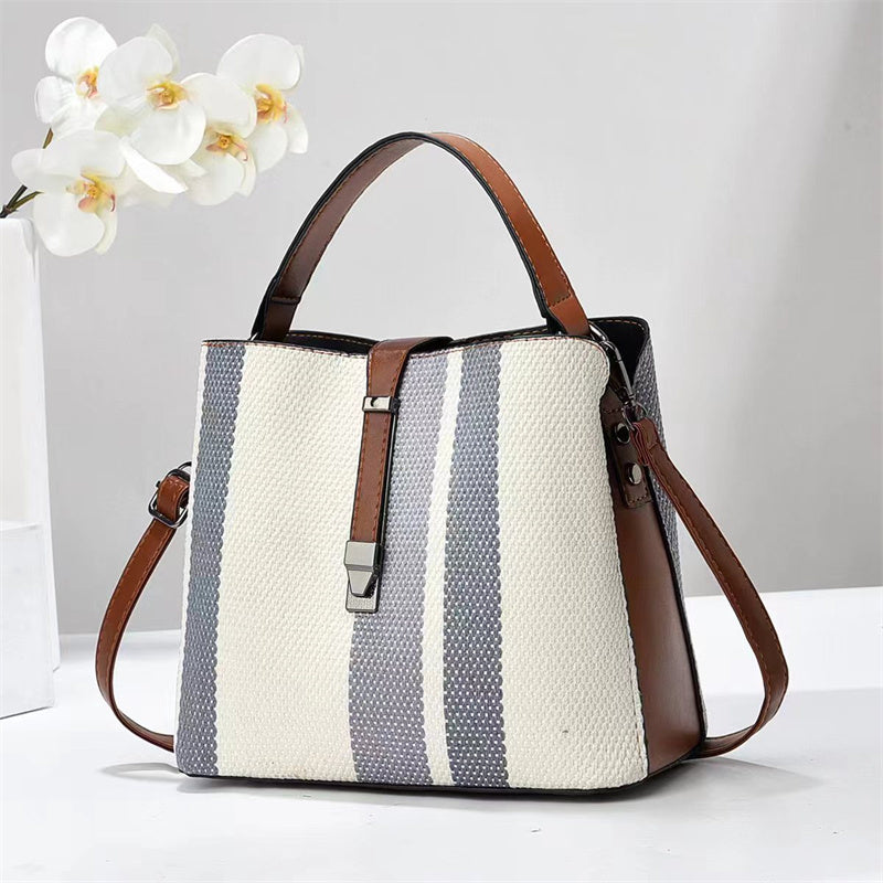 Vitaar - Signature Women's Tote Bag