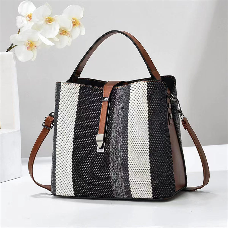 Vitaar - Signature Women's Tote Bag